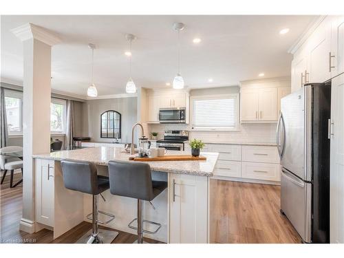 5290 Joel Avenue, Burlington, ON - Indoor Photo Showing Kitchen With Stainless Steel Kitchen With Upgraded Kitchen