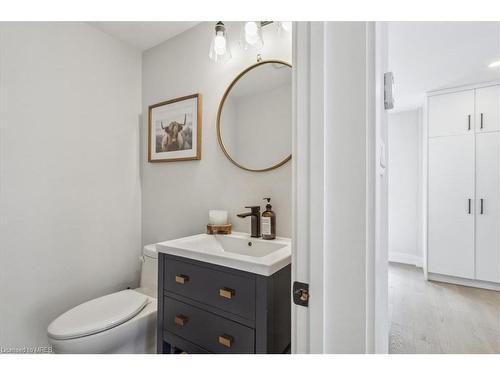 1422 Everall Road, Peel, ON - Indoor Photo Showing Bathroom