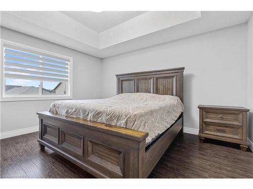 2399 Daisy Bend, London, ON - Indoor Photo Showing Bedroom