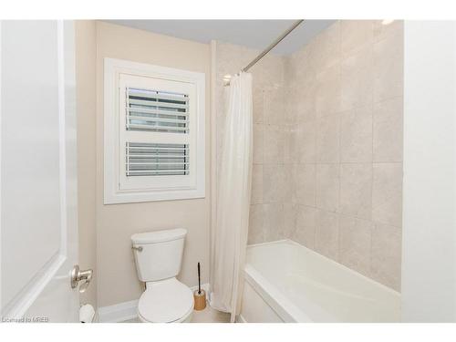150 Blair Creek Drive Drive, Kitchener, ON - Indoor Photo Showing Bathroom