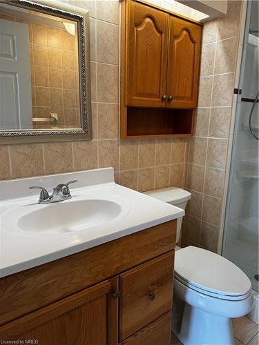 1003-1271 Walden Circle, Mississauga, ON - Indoor Photo Showing Bathroom