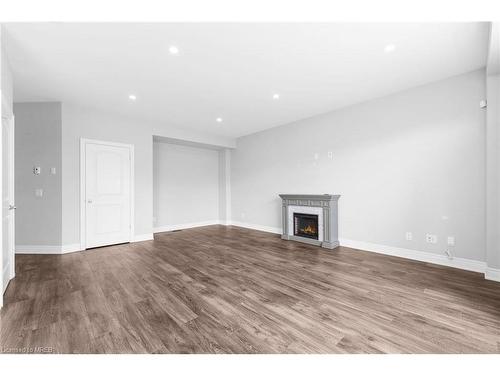 4184 Village Creek Drive, Fort Erie, ON - Indoor With Fireplace