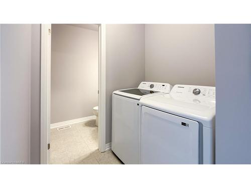 9 Bur Oak Drive, Thorold, ON - Indoor Photo Showing Laundry Room