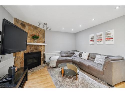 1519 Ballentrae Drive, Mississauga, ON - Indoor Photo Showing Living Room With Fireplace