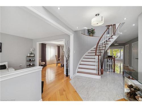1519 Ballentrae Drive, Mississauga, ON - Indoor Photo Showing Other Room