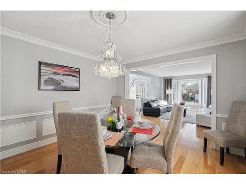 1519 Ballentrae Drive, Mississauga, ON - Indoor Photo Showing Dining Room