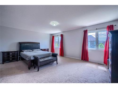 45 Burgess Crescent, Brantford, ON - Indoor Photo Showing Bedroom