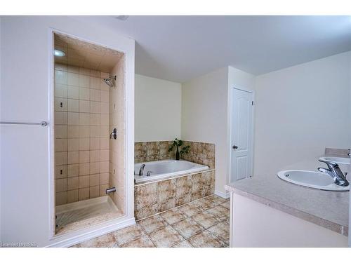 45 Burgess Crescent, Brantford, ON - Indoor Photo Showing Bathroom