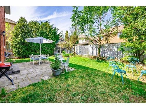 2237 Proudfoot Trail, Oakville, ON - Outdoor With Backyard