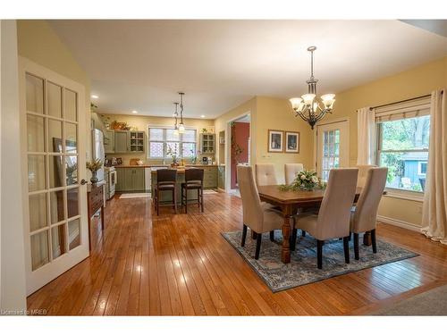 8 Shawnee Trail, Chatham, ON - Indoor Photo Showing Dining Room