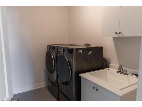 406 Humphrey Street, Hamilton, ON - Indoor Photo Showing Laundry Room