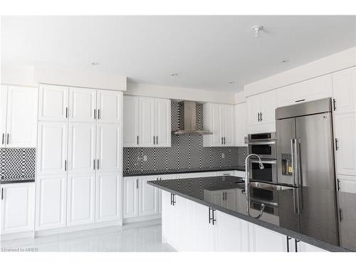 406 Humphrey Street, Hamilton, ON - Indoor Photo Showing Kitchen With Upgraded Kitchen