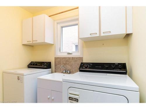 6078 Winterview Court, Mississauga, ON - Indoor Photo Showing Laundry Room