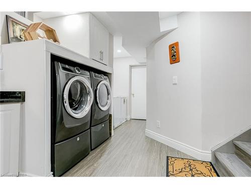 276 Morningmist Street, Brampton, ON - Indoor Photo Showing Laundry Room