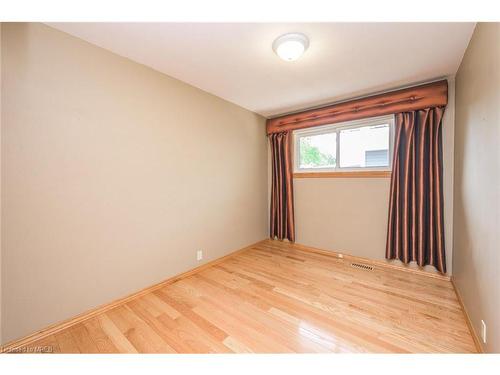 16 Greenhill Drive, Thorold, ON - Indoor Photo Showing Other Room