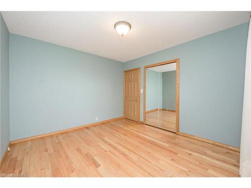 16 Greenhill Drive, Thorold, ON - Indoor Photo Showing Other Room