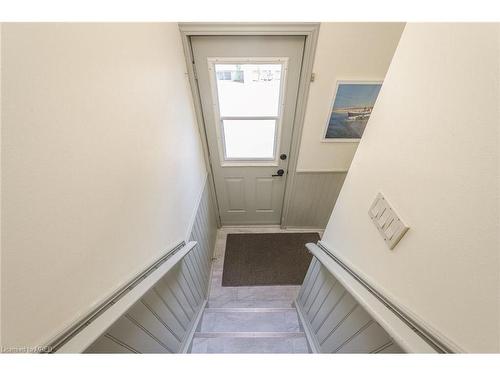 16 Greenhill Drive, Thorold, ON - Indoor Photo Showing Other Room