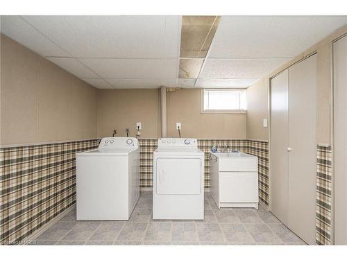 16 Greenhill Drive, Thorold, ON - Indoor Photo Showing Laundry Room