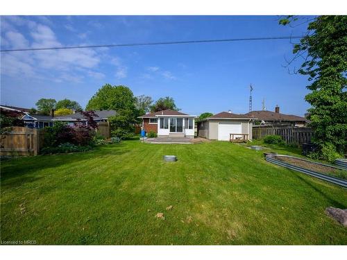 16 Greenhill Drive, Thorold, ON - Outdoor With Backyard