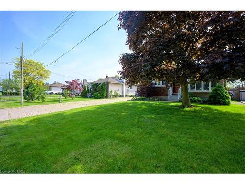 16 Greenhill Drive, Thorold, ON - Outdoor