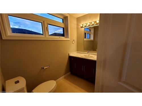 54 Lomond Lane, Kitchener, ON - Indoor Photo Showing Bathroom