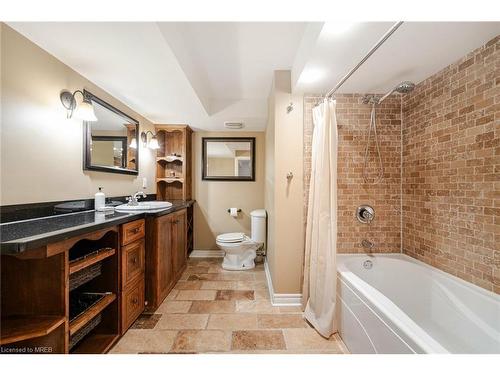 435 Grovehill Road, Oakville, ON - Indoor Photo Showing Bathroom