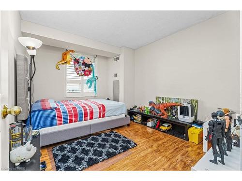 804-10 Malta Avenue, Brampton, ON - Indoor Photo Showing Bedroom