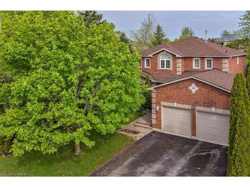 22 Farmstead Crescent, Barrie, ON - Outdoor