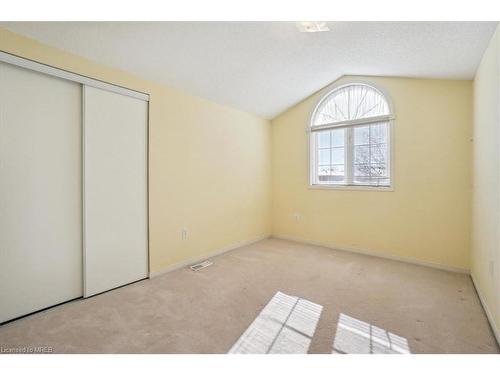 22 Farmstead Crescent, Barrie, ON - Indoor Photo Showing Other Room