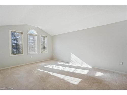 22 Farmstead Crescent, Barrie, ON - Indoor Photo Showing Other Room