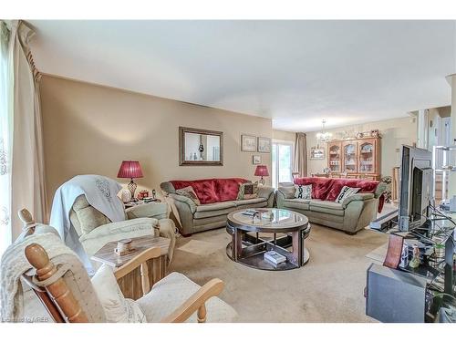 2174 Herridge Drive, Mississauga, ON - Indoor Photo Showing Living Room