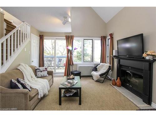 909-796468 Grey 19 Road, The Blue Mountains, ON - Indoor Photo Showing Living Room