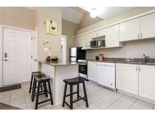 909-796468 Grey 19 Road, The Blue Mountains, ON - Indoor Photo Showing Kitchen