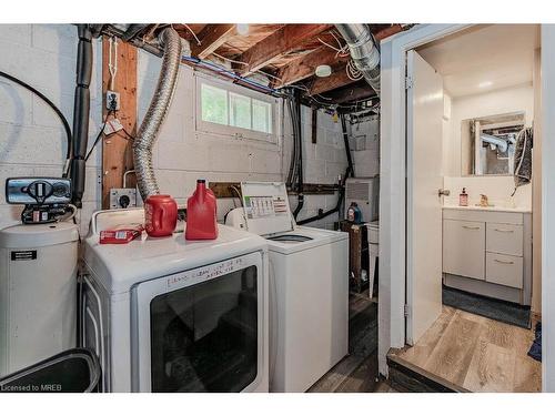 45 Caledonia Street, Guelph, ON - Indoor Photo Showing Laundry Room