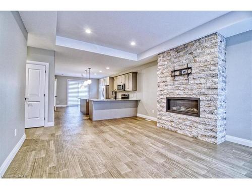 30 Evening Dr Drive, Chatham-Kent, ON - Indoor Photo Showing Living Room With Fireplace