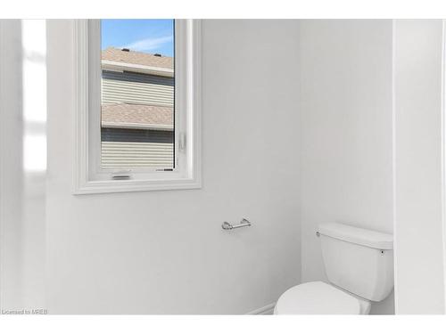 24 Chambery Street, Bracebridge, ON - Indoor Photo Showing Bathroom