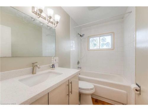 48 Kelvin Avenue, Kitchener, ON - Indoor Photo Showing Bathroom