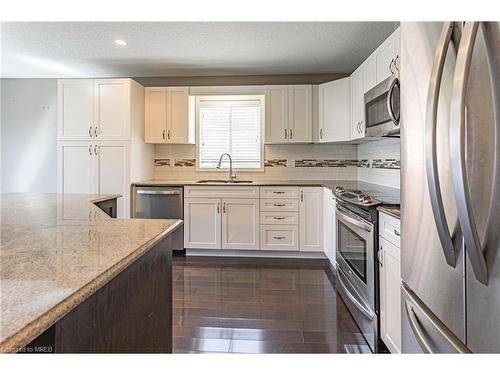 46 Woodhatch Crescent, Ingersoll, ON - Indoor Photo Showing Kitchen With Upgraded Kitchen