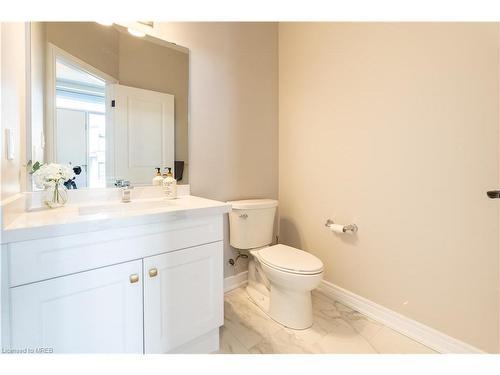 7201 Parsa Street Street, Niagara Falls, ON - Indoor Photo Showing Bathroom