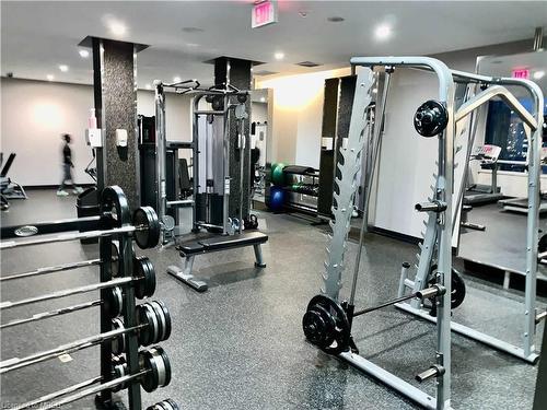 1435-250 Wellington Street W, Toronto, ON - Indoor Photo Showing Gym Room