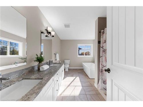 248 Tall Grass Crescent, Kitchener, ON - Indoor Photo Showing Bathroom