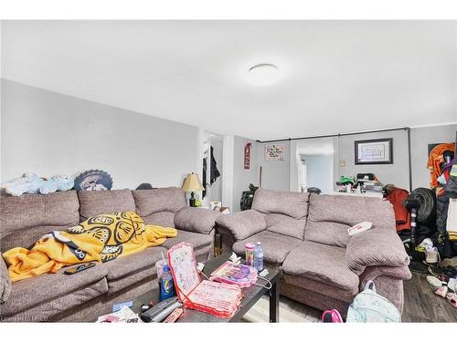 82 Marlborough Street, Brantford, ON - Indoor Photo Showing Living Room