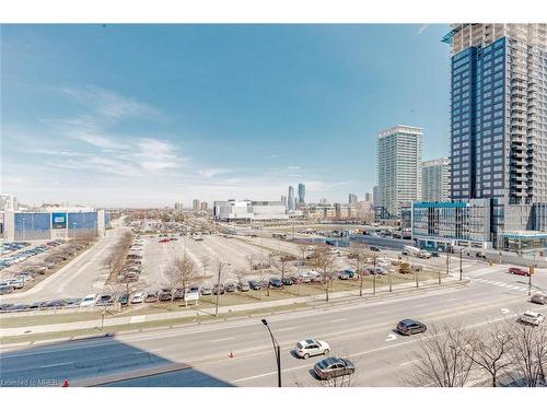 701-339 Rathburn Road W, Mississauga, ON - Outdoor With View