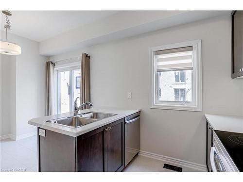 75-620 Colborne Street W, Brantford, ON - Indoor Photo Showing Kitchen With Double Sink