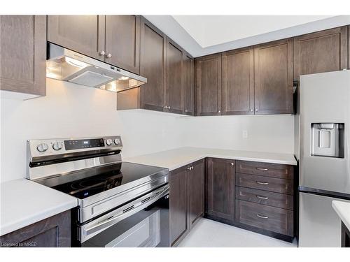 75-620 Colborne Street W, Brantford, ON - Indoor Photo Showing Kitchen With Stainless Steel Kitchen