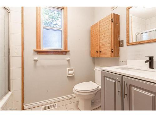 1597 Blanefield Road, Mississauga, ON - Indoor Photo Showing Bathroom