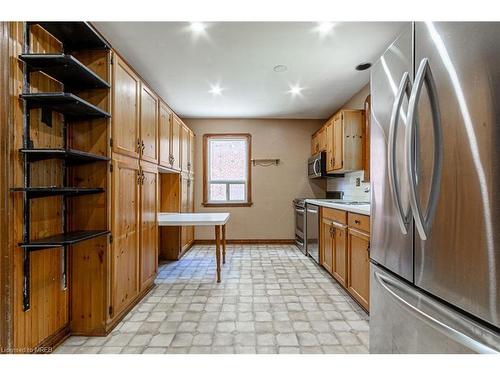 1597 Blanefield Road, Mississauga, ON - Indoor Photo Showing Kitchen