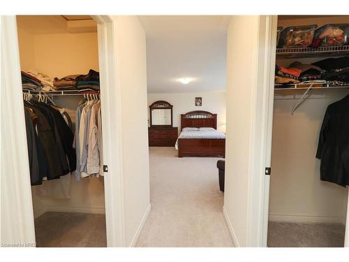 6318 Dilalla Crescent, Niagara Falls, ON - Indoor Photo Showing Other Room