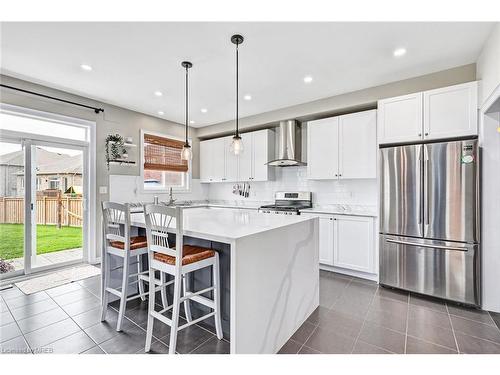 1 Academy Avenue, Wasaga Beach, ON - Indoor Photo Showing Kitchen With Upgraded Kitchen