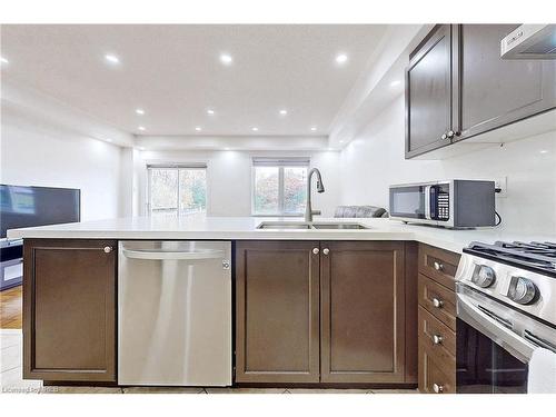 321 Bussel Crescent, Milton, ON - Indoor Photo Showing Kitchen With Double Sink